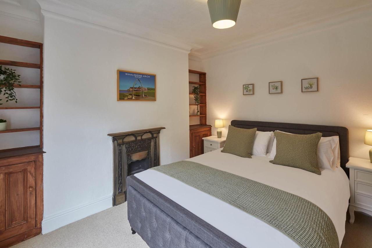 Host & Stay - The Alby Whitby Eksteriør billede