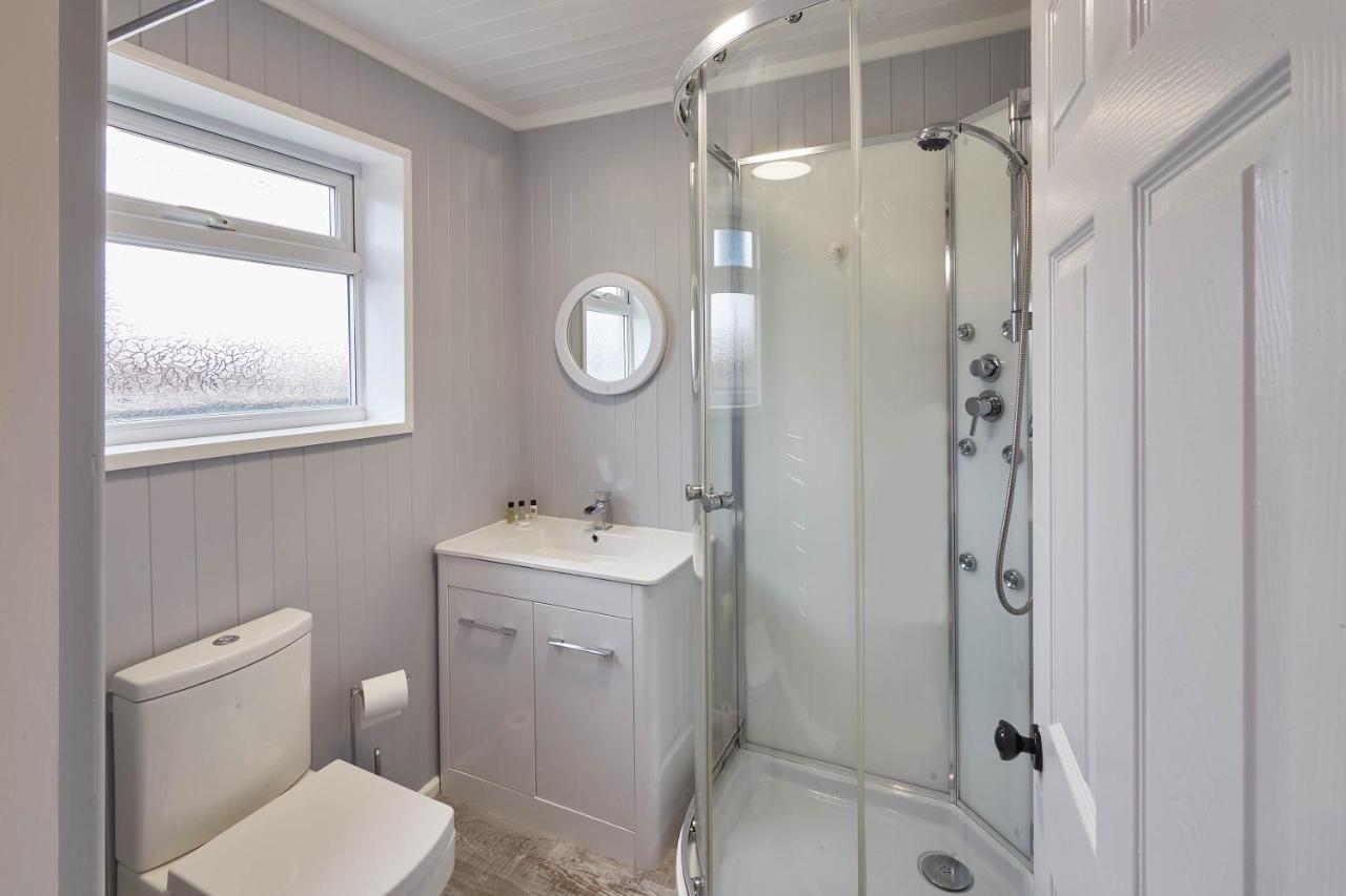 Host & Stay - The Alby Whitby Eksteriør billede
